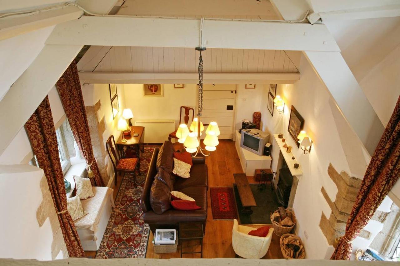Welsh Gatehouse, Historic Castle Which Cater For Electric Vehicle *